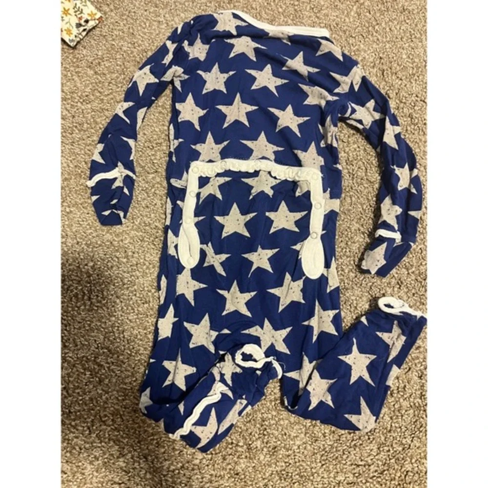 Kickee pants Kids‎ Zip Pajamas Blue Star Print Ruffle Trim Footed Sleepwear
